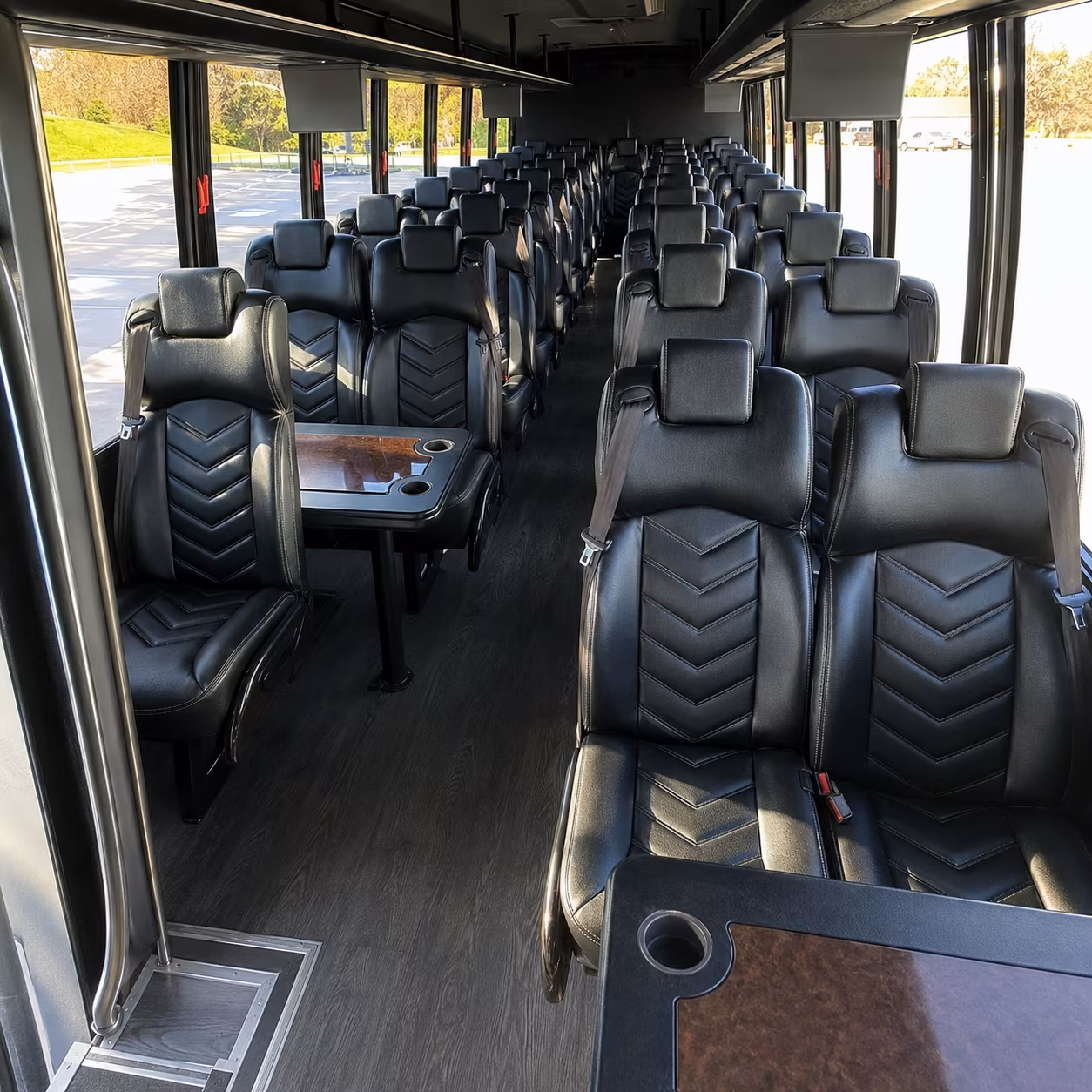 minibus rentals for smaller wine tasting groups in the valley